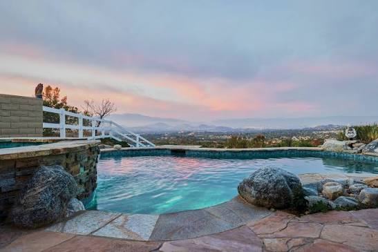 Custom Swimming Pool